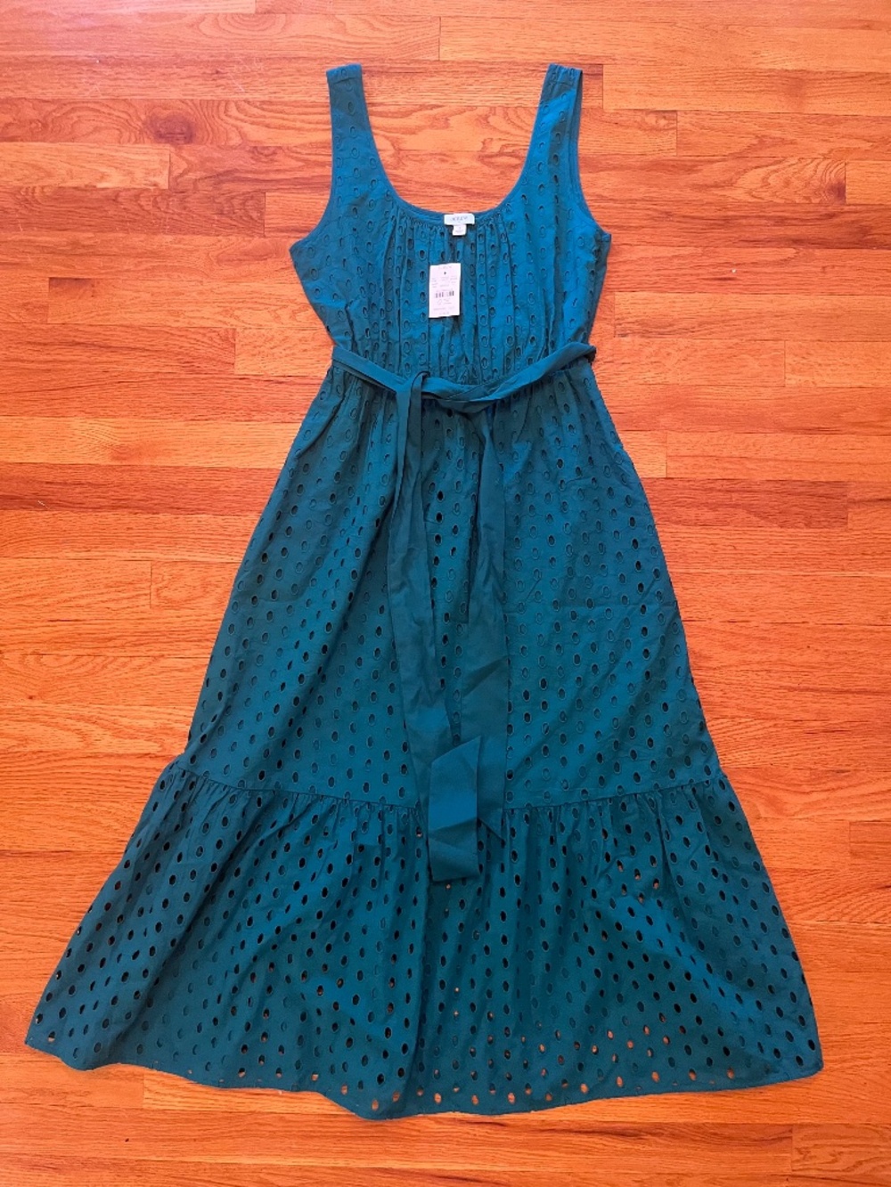 NWT JCrew Factory Belted Eyelet Midi Dress in a Beautiful Vivid Jade Color